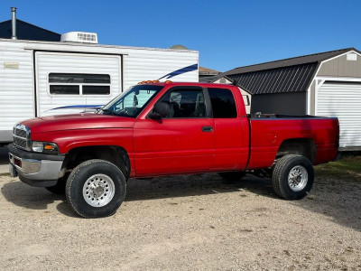 Dodge 2500 Extended cab Short-box 4x4