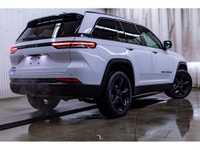 **MECHANICALLY CERTIFIED** 21,456 KM This 2024 Jeep Grand Cherokee 4x4 Altitude is powered by a 3.6L... (image 7)