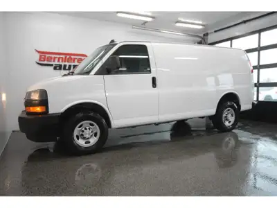 Garantie Chevrolet jusqu'au 5 mars 2028 ou 100 000km. Chevrolet Express 2500 Cargo Van 2023 135WB av...