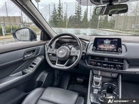 This Nissan Rogue boasts a Intercooled Turbo Regular Unleaded I-3 1.5 L/91 engine powering this Vari... (image 8)