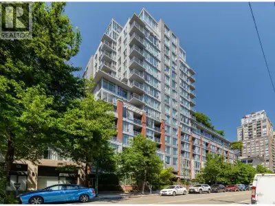 Stunning two-bedroom apartment (H&H) located in the highly desirable Yaletown Flagship location in D...