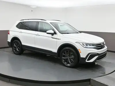 The 2024 Tiguan Comfortline delivers a perfect balance of practicality and sophistication. Powered b...