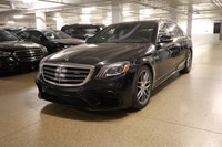 This Mercedes-Benz S-Class has a powerful Twin Turbo Premium Unleaded V-8 4.0 L/243 engine powering... (image 3)