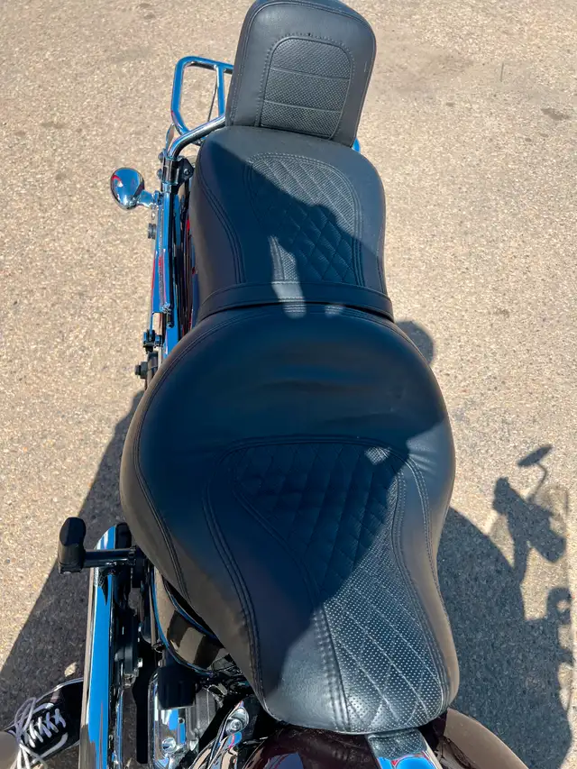 $199 b/w 2022 Harley Davidson Softtail FLFBS in Street, Cruisers & Choppers in Edmonton - Image 9