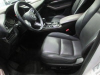 MAZDA CX-30 GT EDITION AWD GPS NAVIGATION / TOIT OUVRANT ÉLECTRIQUE / CAMÉRA 360 DEGRÉ / INTÉRIEUR E... (image 9)