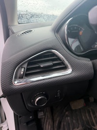 . Engine: 4 Cylinder Engine 1.4L L/100Km City: 7.8 L/100Km Hwy: 5.6 Safety Equipment Tire Pressure M... (image 9)