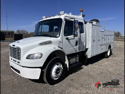 Countryside Fleet 2011 Freightliner Extended Cab 4x4 Utility Service Truck + 8.9L Cummins Diesel Eng...