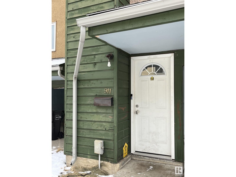 911 Abbottsfield Road. NW Edmonton, Alberta Condos for Sale