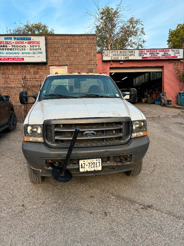 2003 Ford F550 updated diesel elec Pwr Pto 177kms clean in Cars & Trucks in London - Image 2