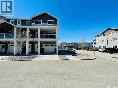 This is a beautiful townhouse condo in The Greens. Three bedrooms, attached garage, end unit, tons o...