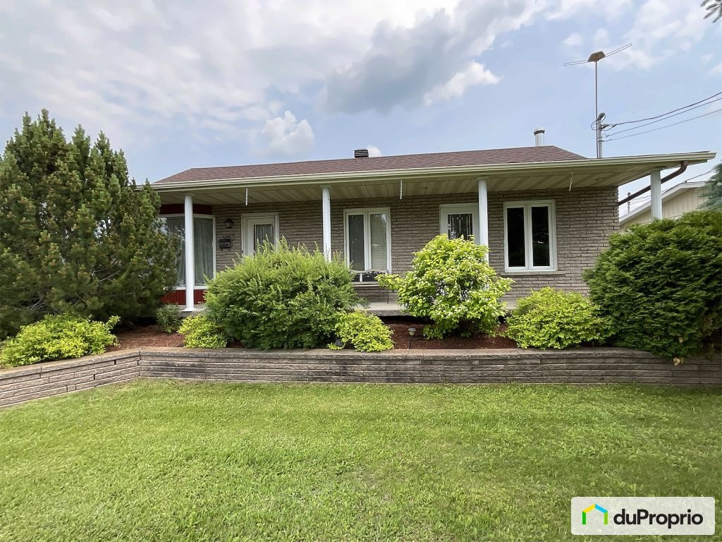 $525,000 - Manufactured home in Métabetchouan-Lac-à-la-Croix — photo 3