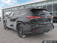 * 8-speed automatic transmission, Dynamic Torque Control All-Wheel Drive * LED fog lamps, power moon... (image 2)