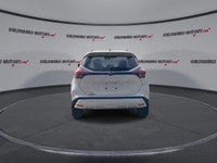 This Nissan Kicks has a dependable Gas 4cyl 1.6L engine powering this Variable transmission. Leather... (image 6)