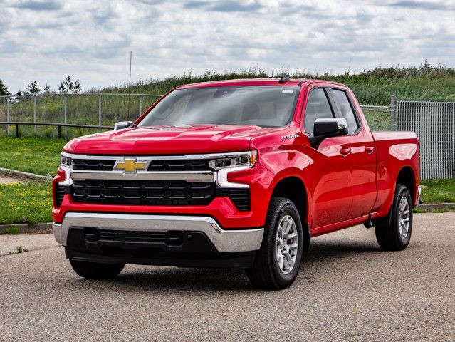 2025 Chevrolet Silverado 1500 LT in Cars & Trucks in Strathcona County - Image 4