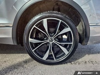This 2023 Volkswagen Tiguan Highline R-Line comes equipped with *2.0L TSI turbocharged 4-cylinder en... (image 9)