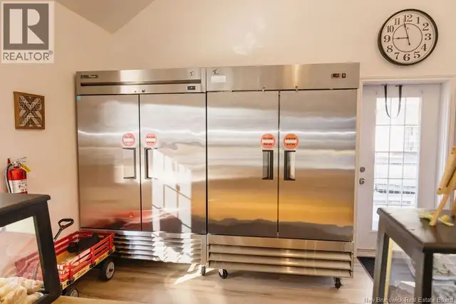 40 Douglas ave Bathurst, New Brunswick in Commercial & Office Space for Sale in Bathurst - Image 24