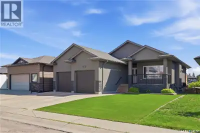 Welcome to 238 Greenfield Crescent, a meticulously maintained custom-built walkout bungalow offering...