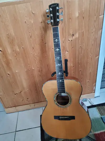 1997 Larrivee OM10 acoustic guitar with Orig case, View more