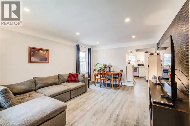 468 HIGHLAND Road E Kitchener, Ontario in Houses for Sale in Kitchener / Waterloo - Image 7