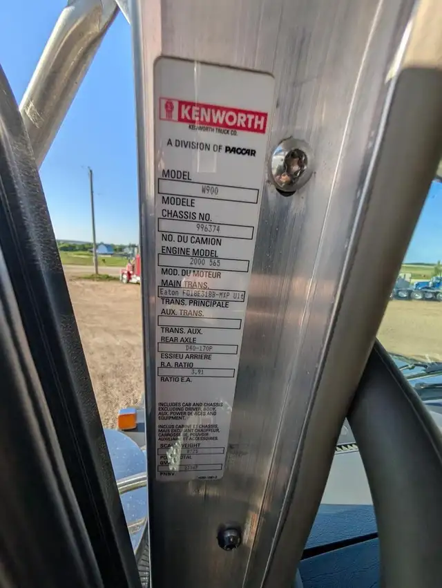 2018 KENWORTH W900L in Heavy Trucks in City of Montréal - Image 30