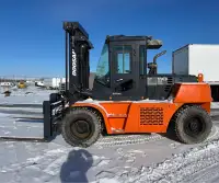 Forklifts with + 15,500 lbs capacity I Various brands & models