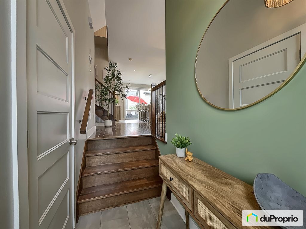 $689,000 - Townhouse for sale in Terrebonne (Lachenaie) — photo 2