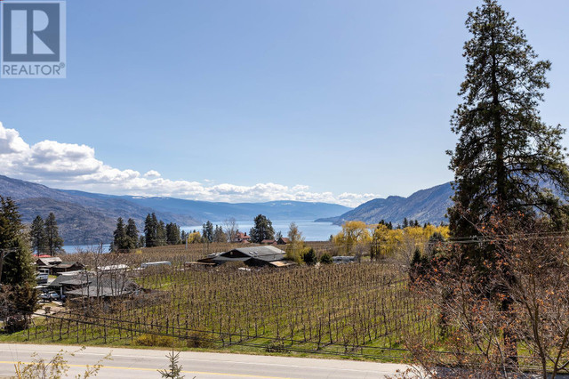 4976 Princeton Avenue Peachland, British Columbia in Houses for Sale in Penticton - Image 4