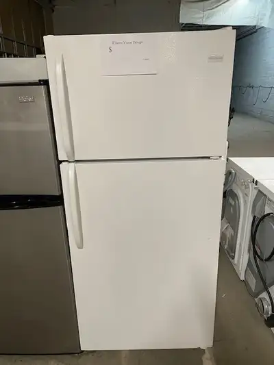 Réfrigérateur blanc 30'' standard Frigidaire, View more