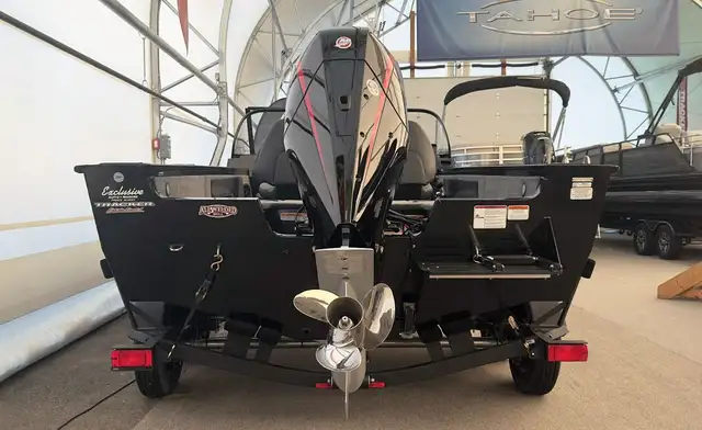 2026 TRACKER Targa V-19 Combo Tournament Edition fishing boat in Powerboats & Motorboats in Calgary - Image 5