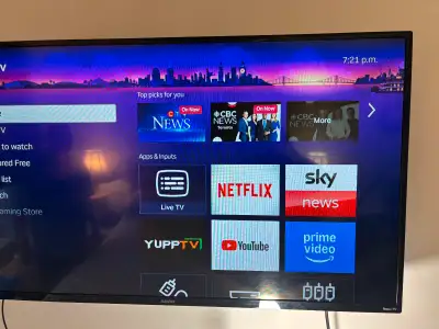For Sale: 43-Inch Roku LED TV – HDMI | Dolby Audio Selling a 43-inch Roku TV in great condition. LED...