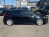 All vehicles come with a full vehicle History Report, ask to see it! Just in time for the good weath... (image 2)