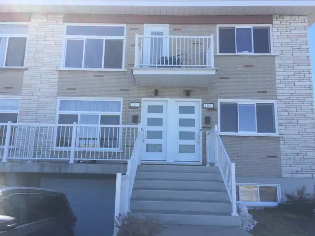 Longueuil Grand 4 1/2 haut duplex avec salle à manger in Long Term Rentals in Longueuil / South Shore - Image 2