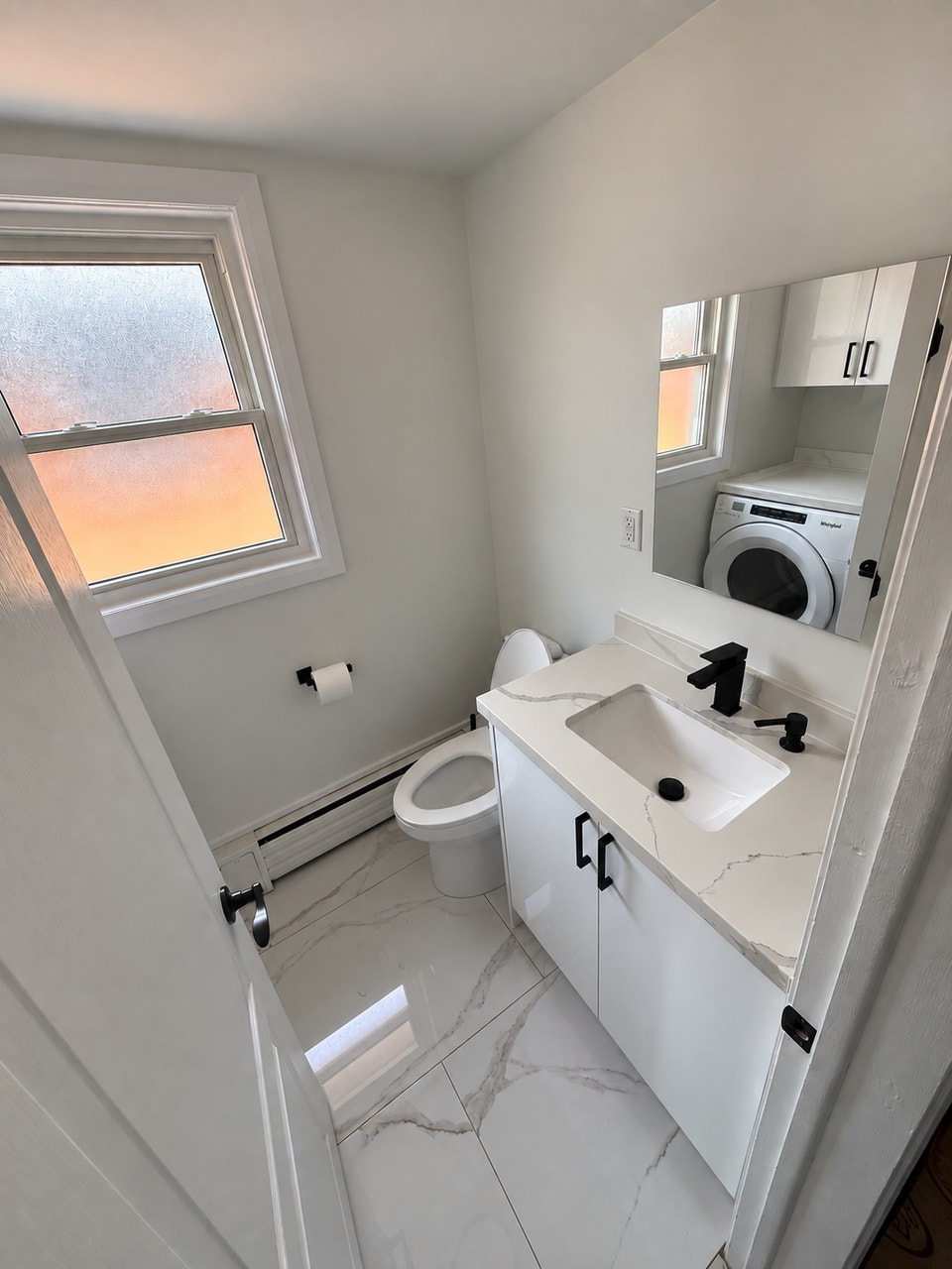 Two bedroom apartment in Mimico, Etobicoke 2