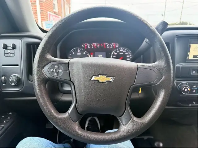 2018 Chevrolet Silverado 1500 | Clean CARFAX | Lifted in Cars & Trucks in London - Image 16