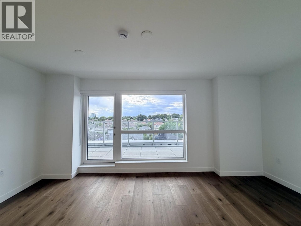 502 8120 OAK STREET Vancouver, British Columbia 4