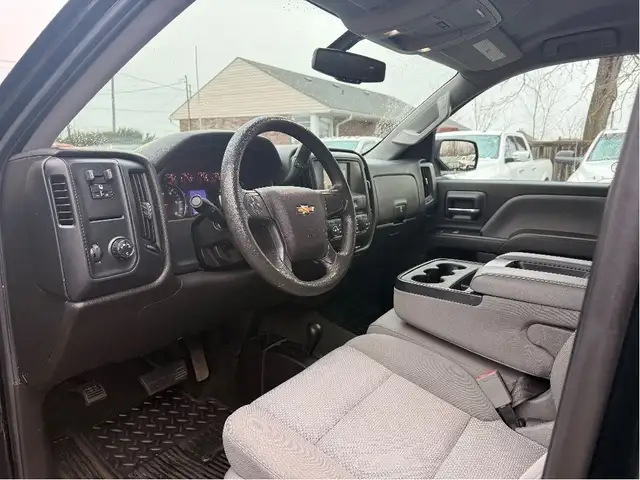 2018 Chevrolet Silverado 1500 | Clean CARFAX | Lifted in Cars & Trucks in London - Image 14