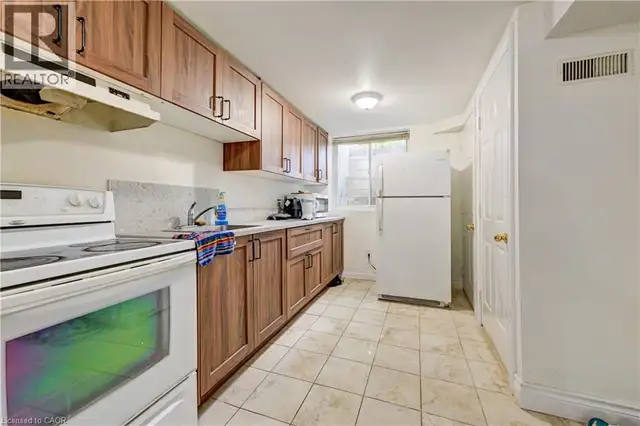 53 HELENE Crescent Waterloo, Ontario in Houses for Sale in Kitchener / Waterloo - Image 27