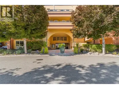 Quick possession available, move in for summer! Welcome to Casa del Lago. Discover easy living in th...