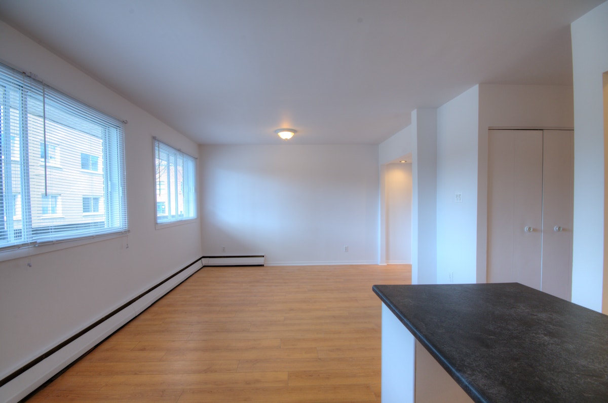 studio 2  1/2 tout inclus Verdun — photo 3