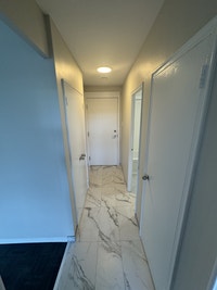 1 Bed, 1 Bath, Air-Conditioned, Recently Renovated Kitchen with Stainless Steel Appliances, Amazing... (image 7)