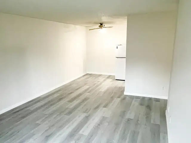 West Meadow Green Apartment For Rent | West Meadow Apartments in Long Term Rentals in Saskatoon - Image 20
