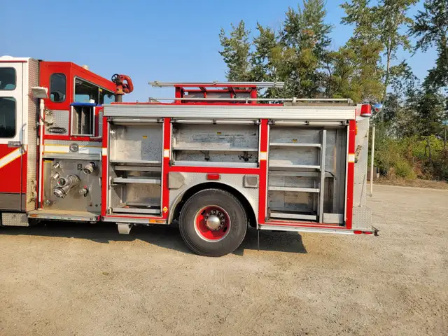 Fire Truck / RV Hauler? in Heavy Trucks in Nelson - Image 5