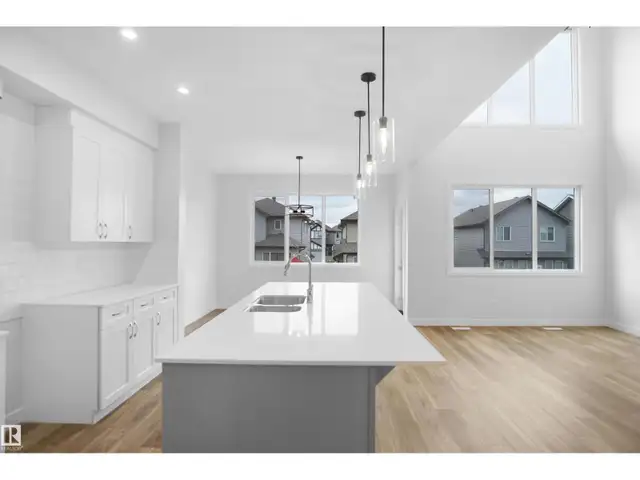 133 SUNLAND WY Sherwood Park, Alberta in Houses for Sale in Strathcona County - Image 18