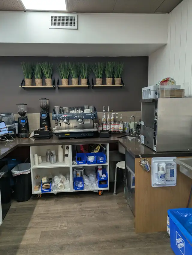 Beautiful RESTAURANT / CAFE space for Lease ON KERR STREET! in Commercial & Office Space for Rent in Oakville / Halton Region - Image 9