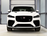 P550/ R-Dynamic / PPF Complet blanc mat /Voute en alcantara / Systeme audio Meridian / Toit panorami... (image 4)