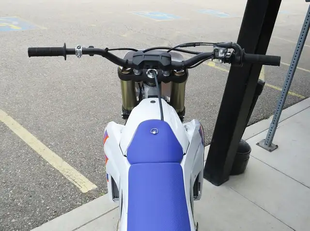 2024 Yamaha YZ450F in Dirt Bikes & Motocross in Cambridge - Image 7