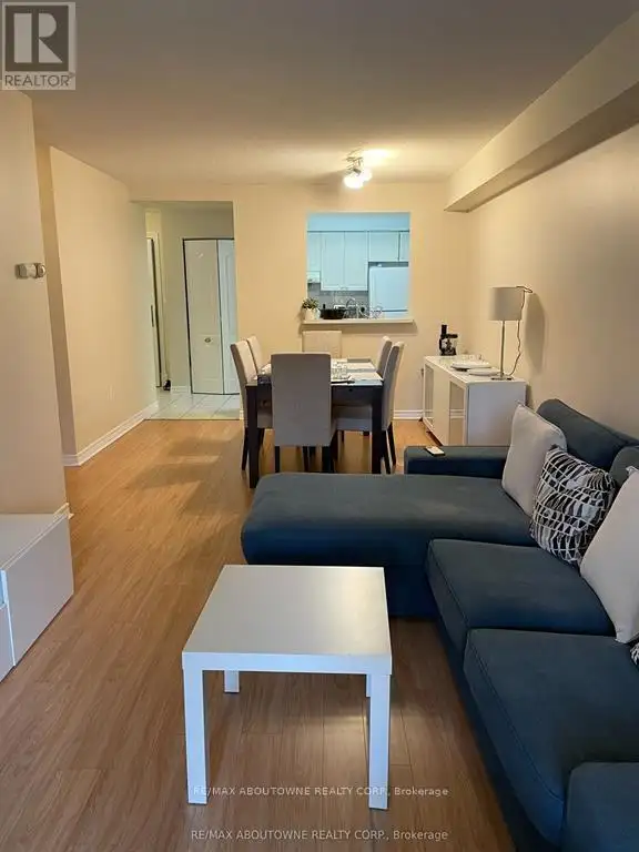 302 - 88 GRANDVIEW WAY Toronto (Willowdale East), Ontario in Condos for Sale in City of Toronto - Image 3