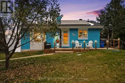 Experience breathtaking Ottawa River views from this beautifully updated waterfront bungalow, offeri...