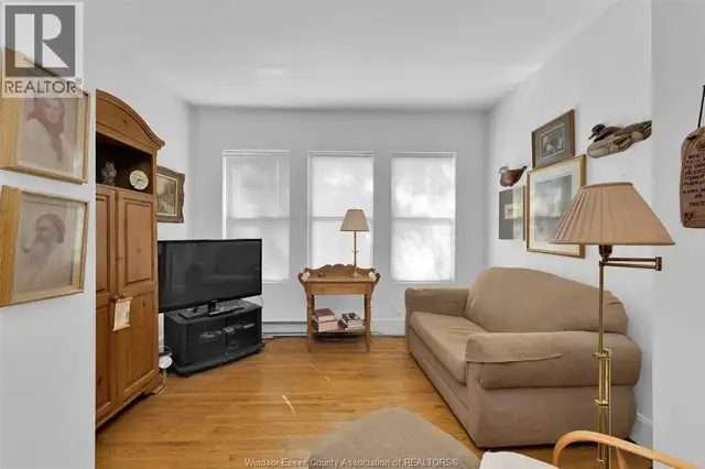 245-247 MCEWAN Windsor, Ontario in Houses for Sale in Windsor Region - Image 19