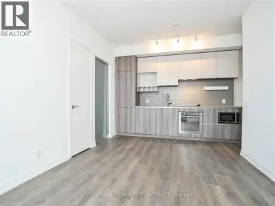 Welcome to this bright and modern 1 Bed + Den in the heart of the Vaughan. Featuring floor-to-ceilin...